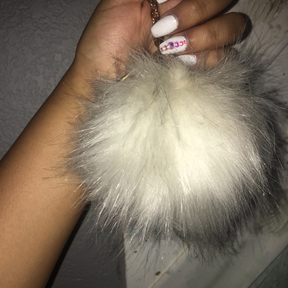 Fluff ball